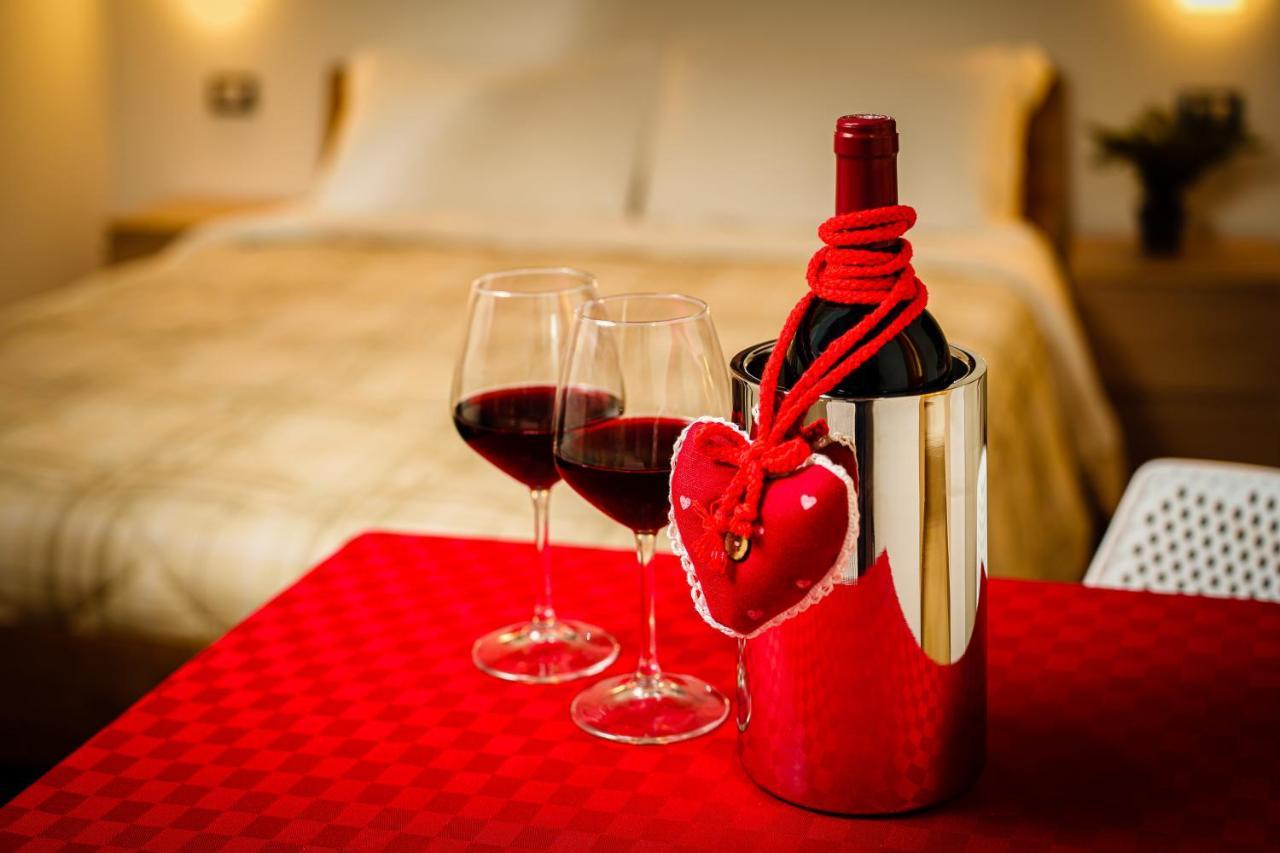 Monsuite Relais - Chalet Monserrato Bagian luar foto